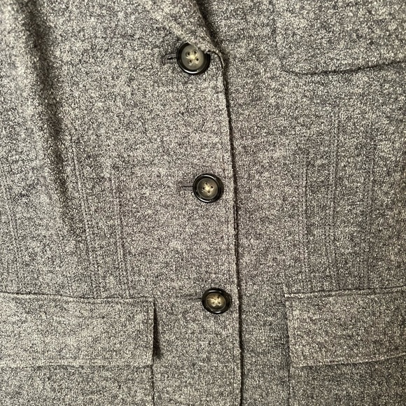 BANANA REPUBLIC WOMEN’S BLAZER IN LIKE-NEW CONDITION. SIZE 6 - Picture 5 of 7